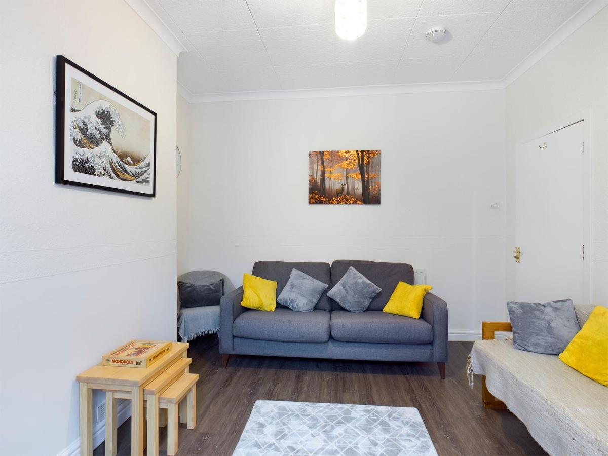 Cheerful 3 Bedroom Home With Free Parking And Wifi Chester Kültér fotó